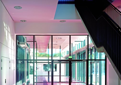 Mediencampus_Glasfoyer_01.jpg